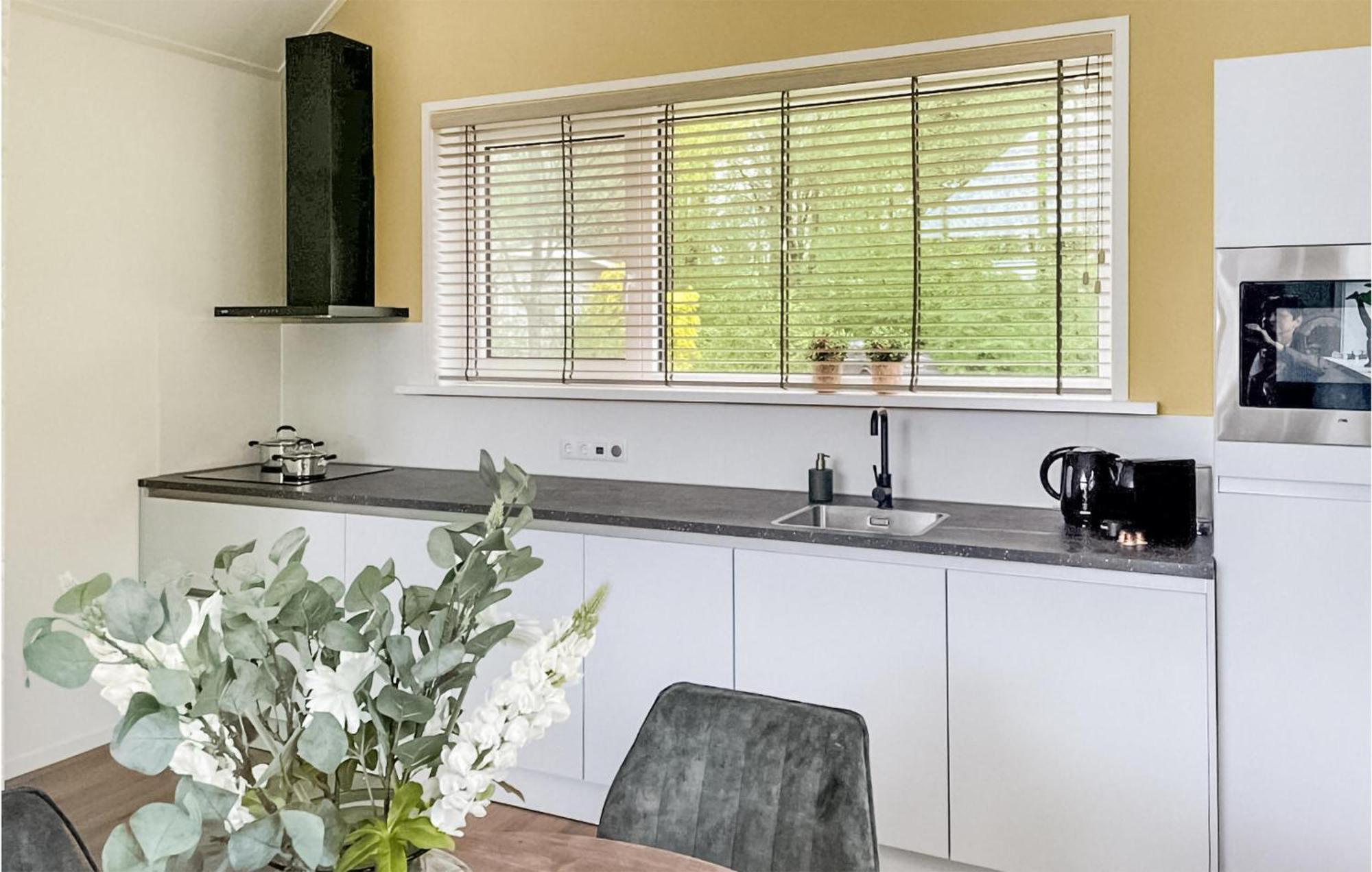 Cozy Home In Oosterwolde With Sauna 외부 사진