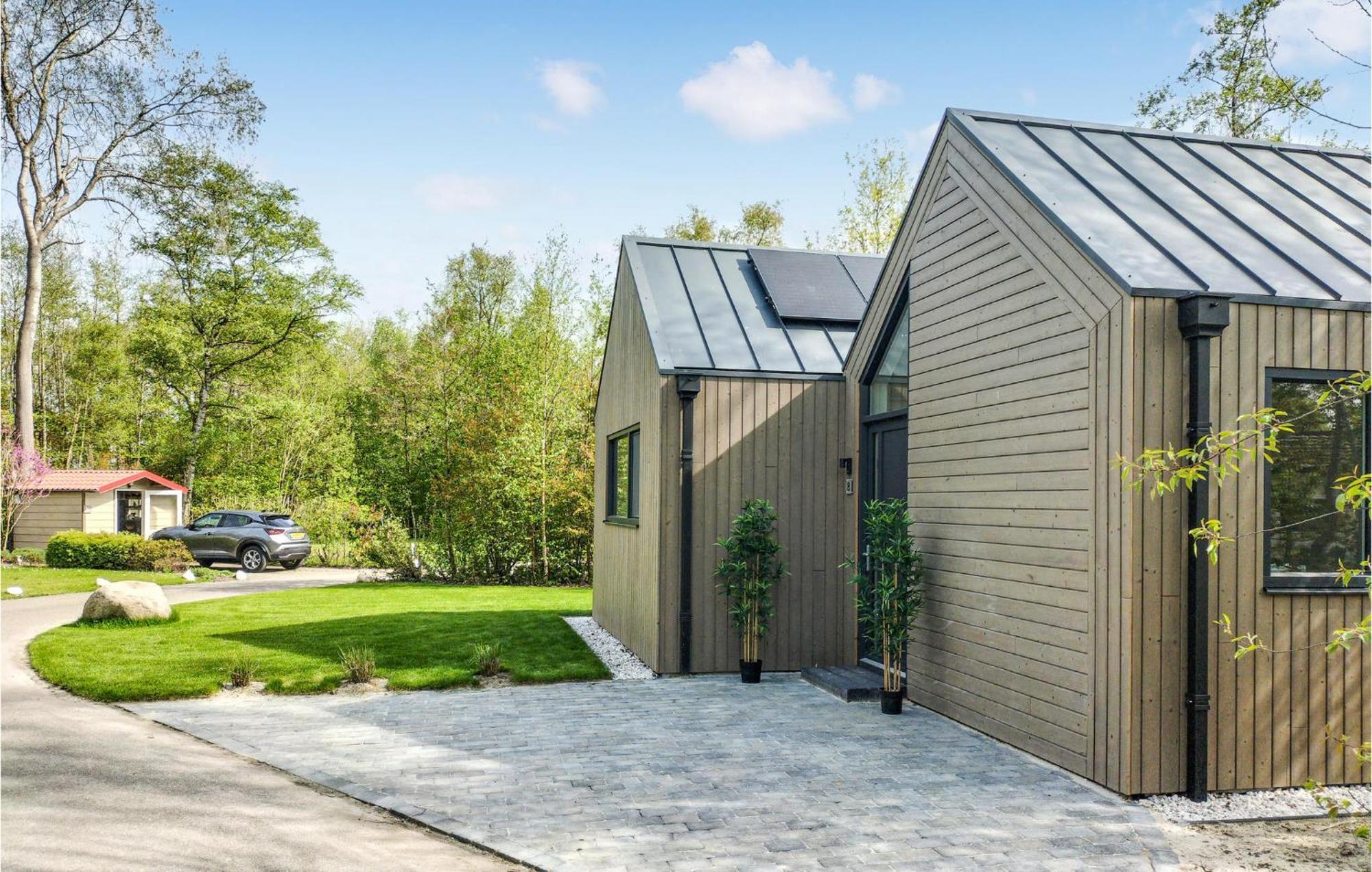 Cozy Home In Oosterwolde With Sauna 외부 사진
