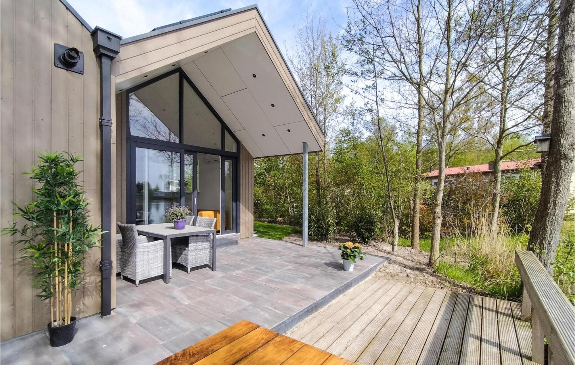 Cozy Home In Oosterwolde With Sauna 외부 사진