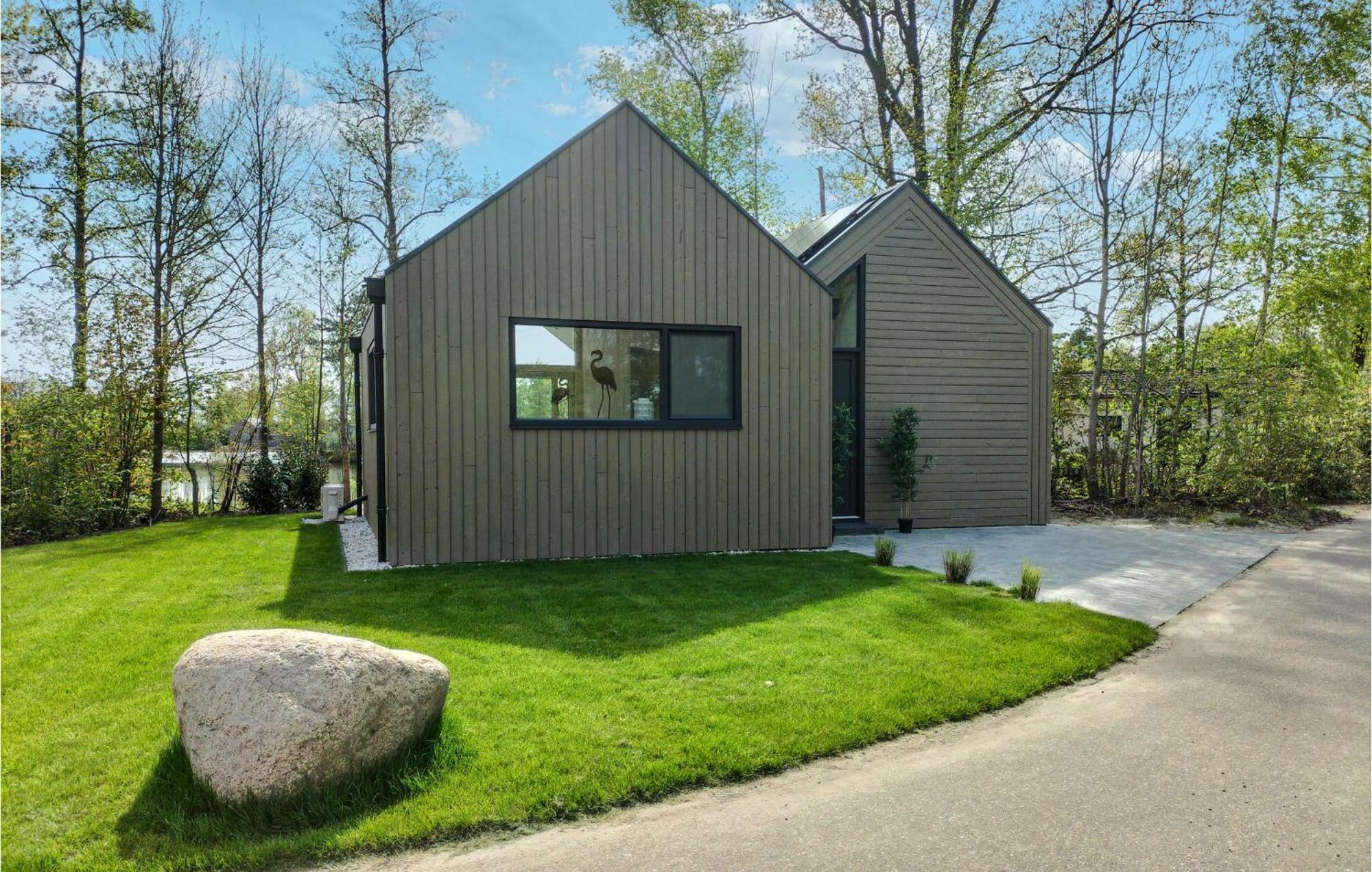 Cozy Home In Oosterwolde With Sauna 외부 사진